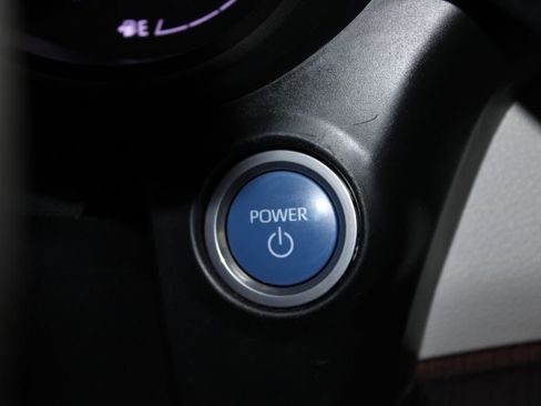 Used 2021 Toyota Sienna XLE image 29