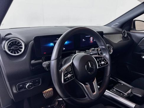 Used 2023 Mercedes-Benz GLA 250 4MATIC image 4