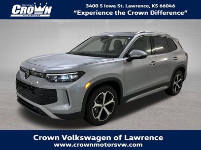 New 2025 Volkswagen Tiguan SE