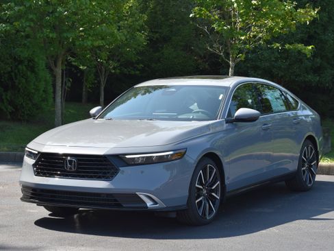 New 2026 Honda Accord Touring image 3