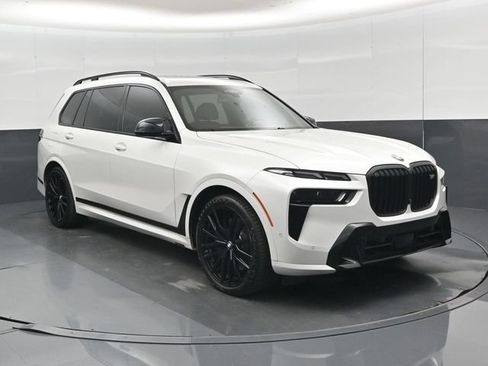 Used 2023 BMW X7 M60i w/ Executive Package AWD/4WD image 1