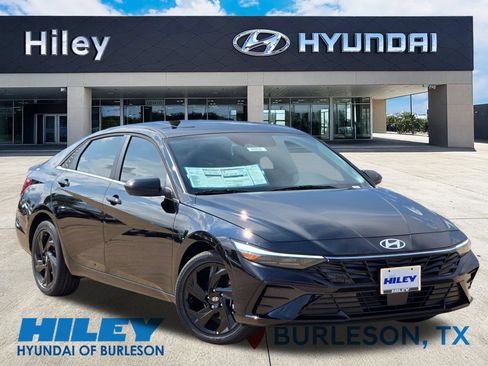 New 2026 Hyundai Elantra SEL Sport Premium FWD image 2