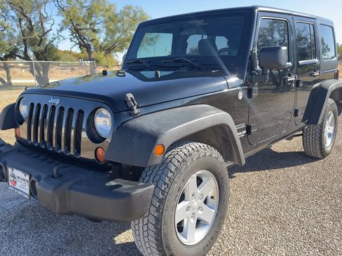 Used 2013 Jeep Wrangler Unlimited Sport w/ Connectivity Group image 3