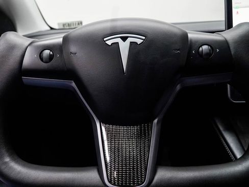 Used 2023 Tesla Model Y Long Range AWD/4WD image 29