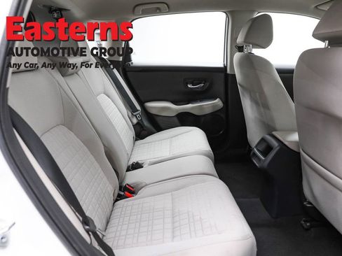 Used 2023 Honda HR-V LX image 22