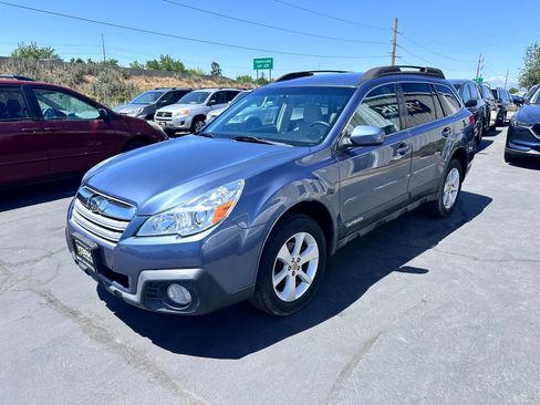 Used 2014 Subaru Outback 2.5i Premium AWD/4WD image 2