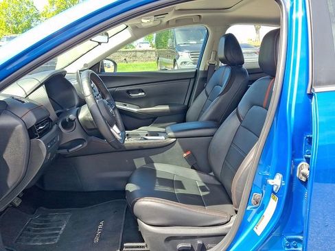 Used 2024 Nissan Sentra SR w/ SR Premium Package FWD image 9