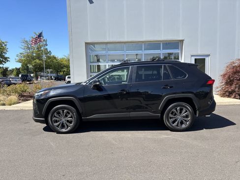 Used 2025 Toyota RAV4 XLE Premium w/ Weather Package AWD/4WD image 2