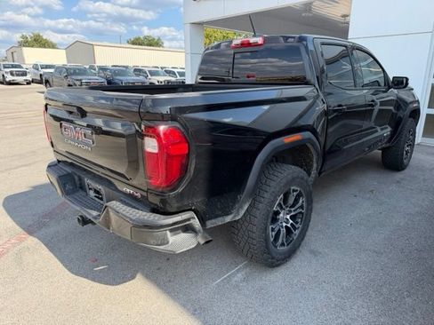 Used 2024 GMC Canyon AT4 AWD/4WD image 3