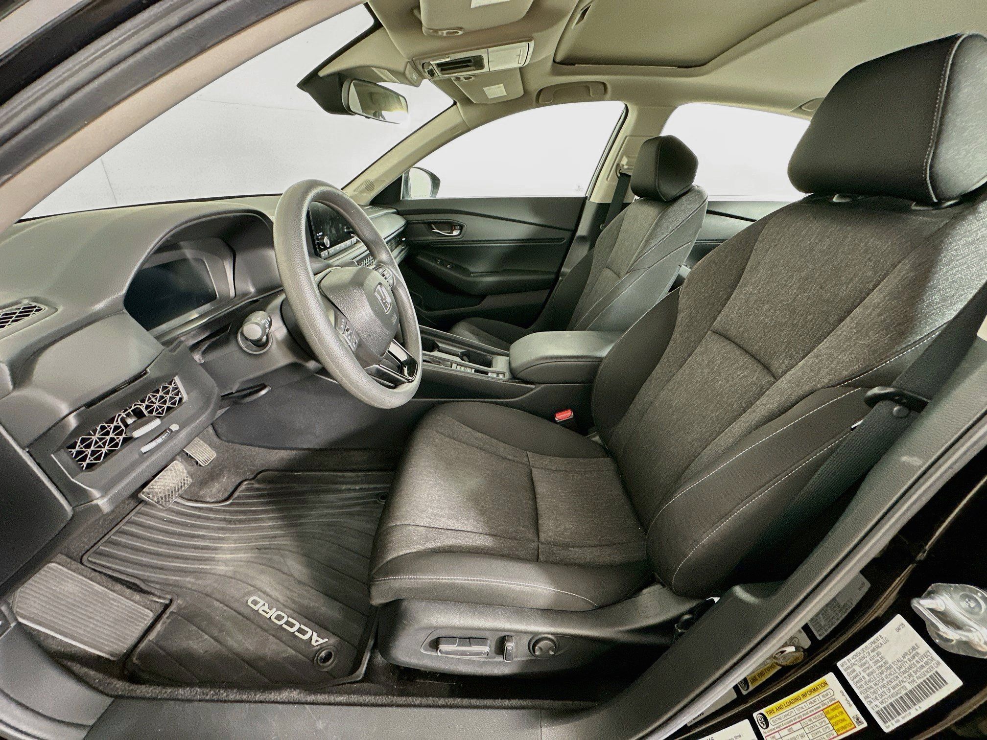 Used 2025 Honda Accord SE image 13