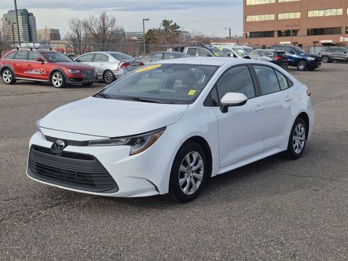 Used 2024 Toyota Corolla LE image 4