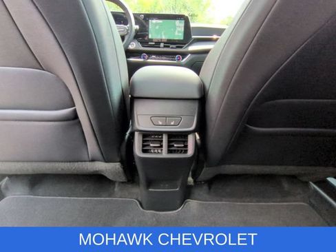 Used 2026 Chevrolet Equinox RS w/ Convenience Package III AWD/4WD image 22