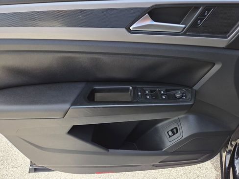 Used 2021 Volkswagen Atlas SE w/ Panoramic Sunroof Package FWD image 27