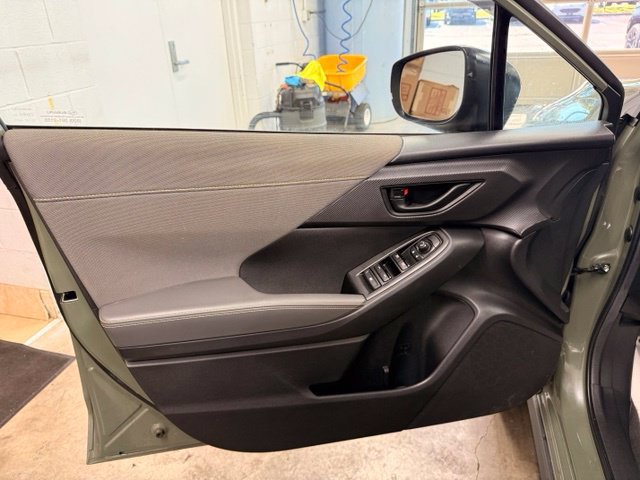 Used 2025 Subaru Crosstrek 2.5i Sport AWD/4WD image 9