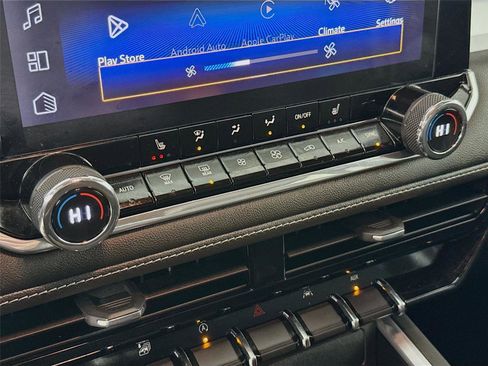 Used 2023 Chevrolet Colorado LT w/ LT Convenience Package II image 16