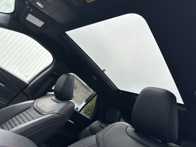New 2026 Ford Explorer ST-Line AWD/4WD image 19