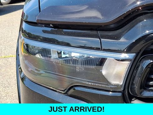 Used 2025 RAM 1500 Big Horn AWD/4WD image 8