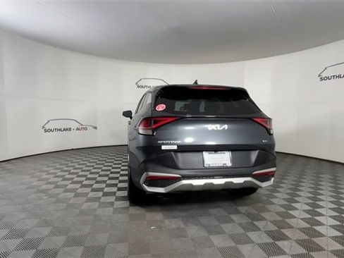 Certified 2023 Kia Sportage LX image 7