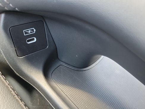 Used 2025 Honda HR-V EX-L image 31