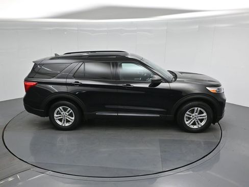 Certified 2023 Ford Explorer XLT RWD image 37