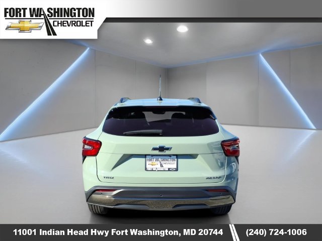 Used 2026 Chevrolet Trax ACTIV w/ Sunroof Package FWD image 4