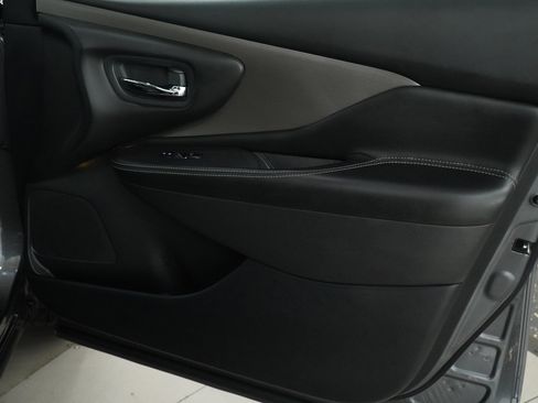 Used 2021 Nissan Murano SL image 11