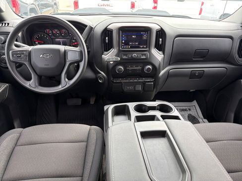 Used 2026 Chevrolet Silverado 1500 Custom Trail Boss AWD/4WD image 8