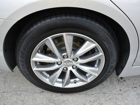 Used 2017 INFINITI Q50 3.0t Premium RWD image 34