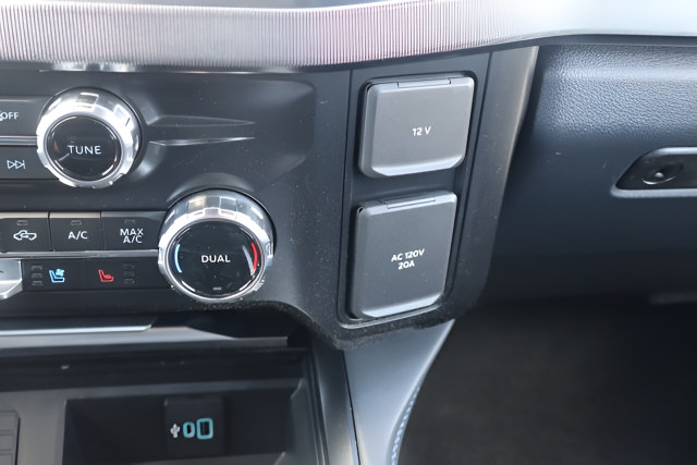 New 2026 Ford F250 Platinum AWD/4WD image 29