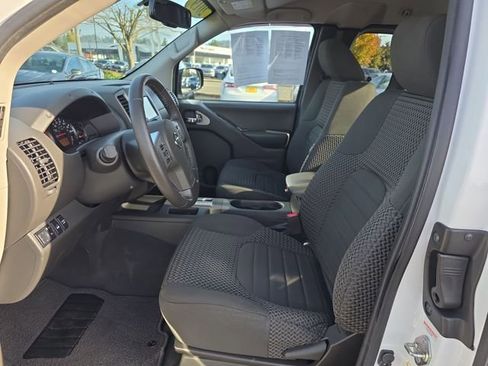 Used 2019 Nissan Frontier SV w/ Value Truck Package image 17