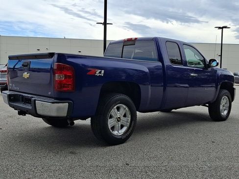 Used 2011 Chevrolet Silverado 1500 LT w/ All-Star Edition AWD/4WD image 9