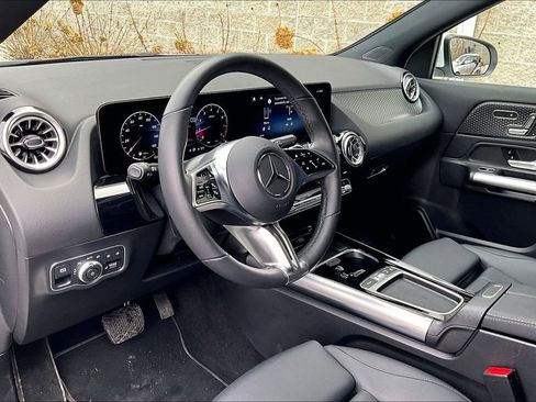 Used 2026 Mercedes-Benz GLA 250 4MATIC image 13