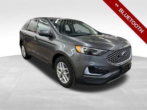 Used 2023 Ford Edge SEL image 9