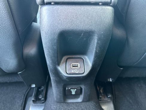 Used 2020 Jeep Renegade Limited w/ Safety and Security Group image 24