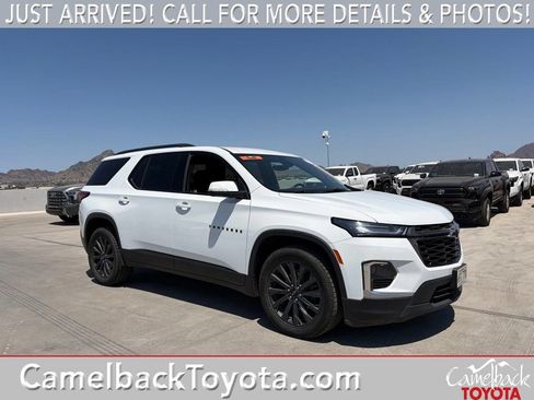 Used 2023 Chevrolet Traverse RS AWD/4WD image 1