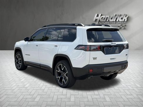 Used 2026 Jeep Cherokee Overland w/ Trailer Tow Group AWD/4WD image 7