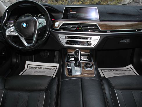 Used 2016 BMW 750i xDrive image 18