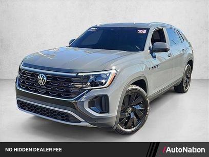 Used 2026 Volkswagen Atlas Cross Sport SE w/ Panoramic Sunroof Package