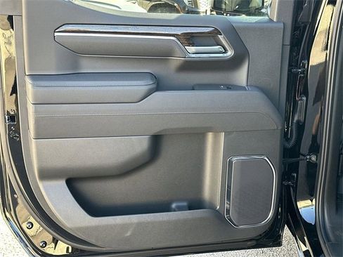 New 2026 GMC Sierra 1500 Elevation w/ LPO, Elevation Black Package image 24