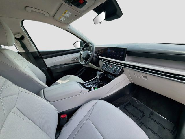 Used 2025 Hyundai Tucson SE FWD image 26