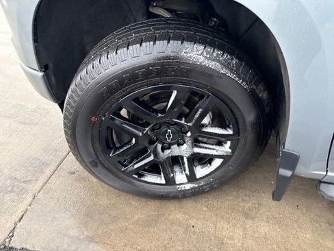 Certified 2024 Chevrolet Silverado 1500 Custom image 27