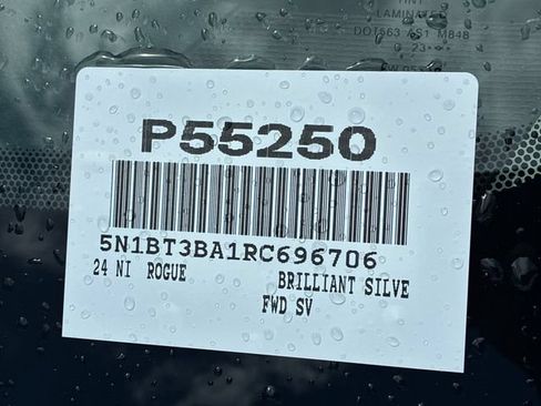 Used 2024 Nissan Rogue SV FWD image 30