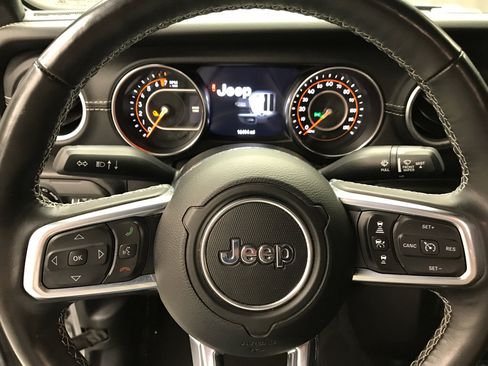Used 2021 Jeep Gladiator Overland w/ Popular Equipment Package AWD/4WD image 14