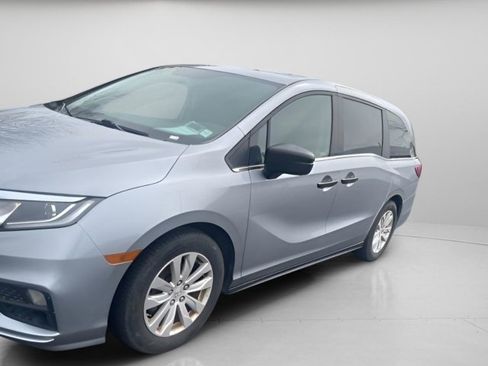 Used 2019 Honda Odyssey LX image 2