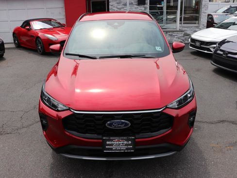 Used 2025 Ford Escape ST-Line Select AWD/4WD image 9