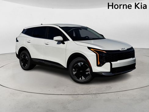 New 2026 Kia Sportage LX FWD image 2