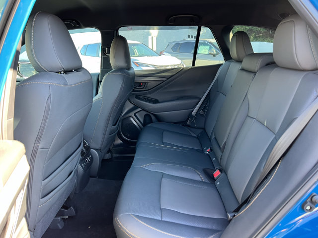 Used 2025 Subaru Outback Wilderness AWD/4WD image 5