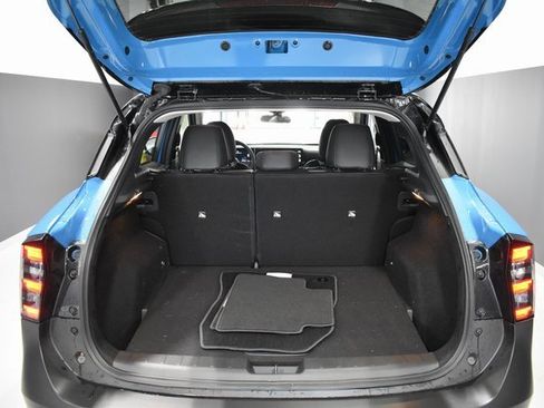 Certified 2025 Nissan Kicks SR image 30