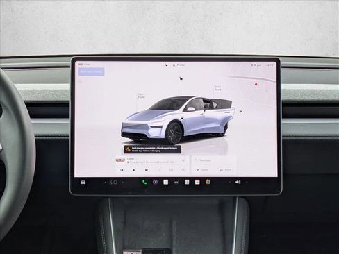 Used 2026 Tesla Model Y AWD image 19
