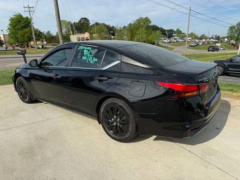 Used 2023 Nissan Altima 2.5 S image 8